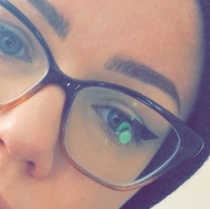 Meet your Posher, Kayley